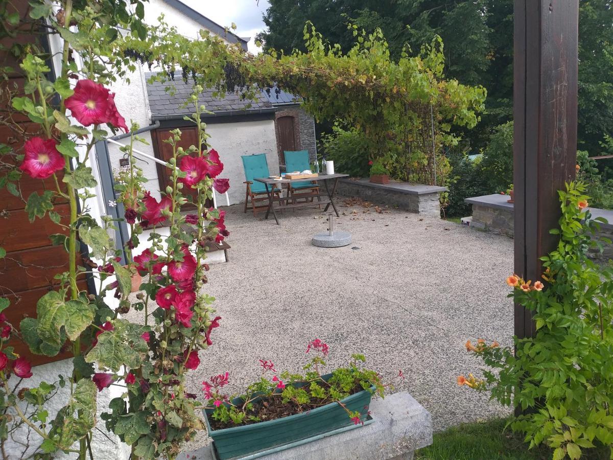 Villa Gite L'Ecole De Ma Mere à Bertogne Extérieur photo